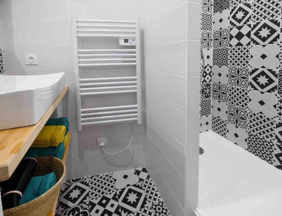 An Authentic Experience With Spa In The Center Poitiers Eksteriør billede